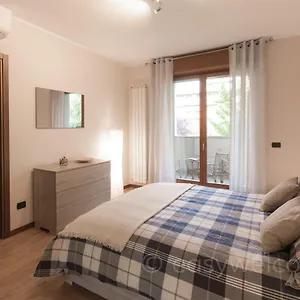 Easy Welcome Casa Rosada Appartamento